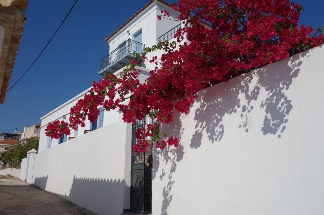 Panoramic View Daire Poros Town Dış mekan fotoğraf