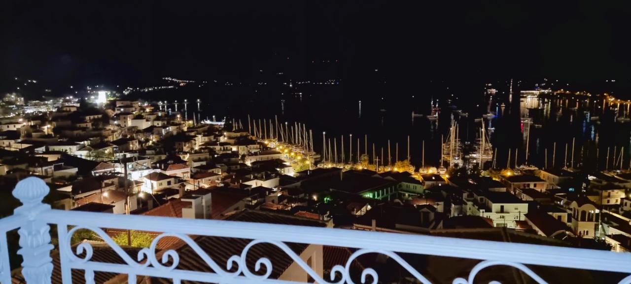 Panoramic View Daire Poros Town Dış mekan fotoğraf