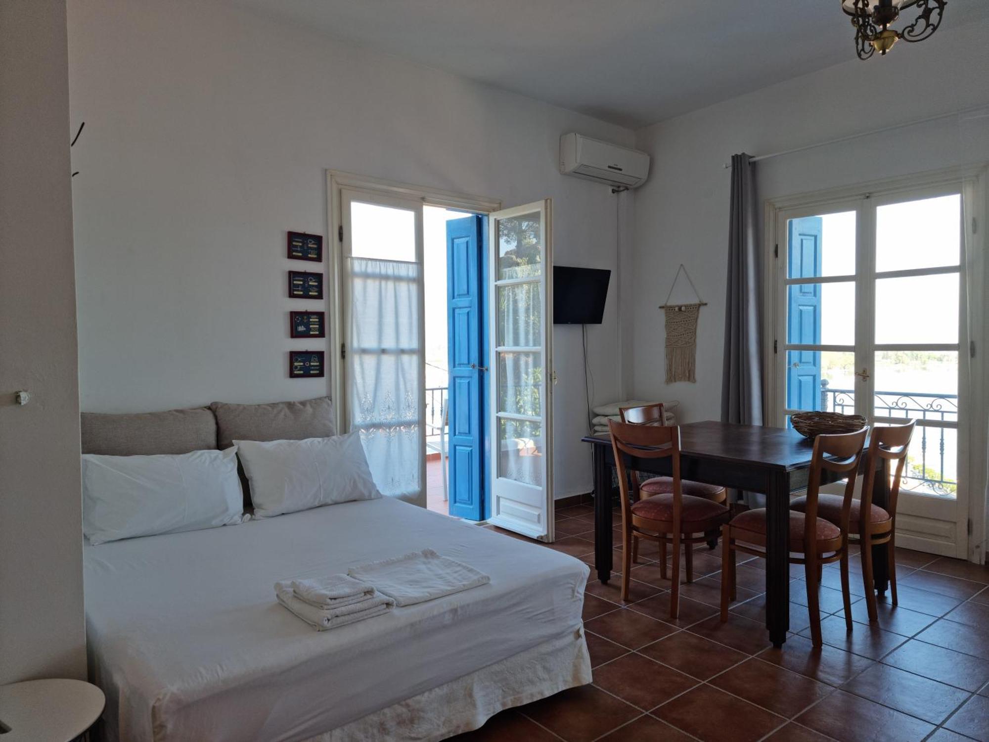 Panoramic View Daire Poros Town Dış mekan fotoğraf