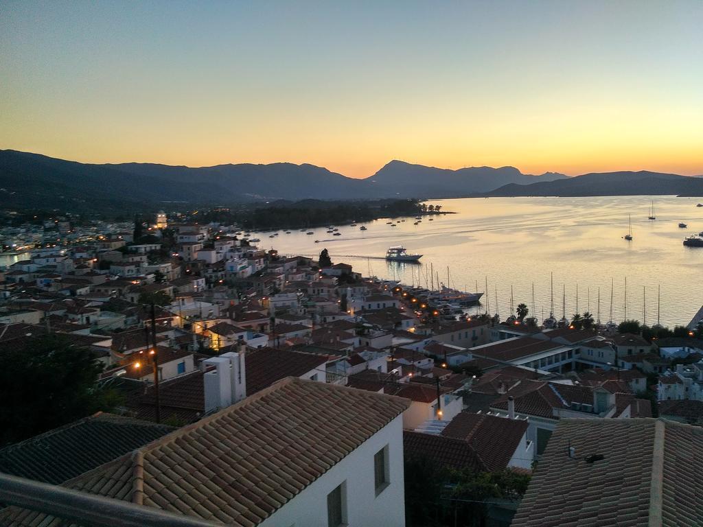 Panoramic View Daire Poros Town Dış mekan fotoğraf
