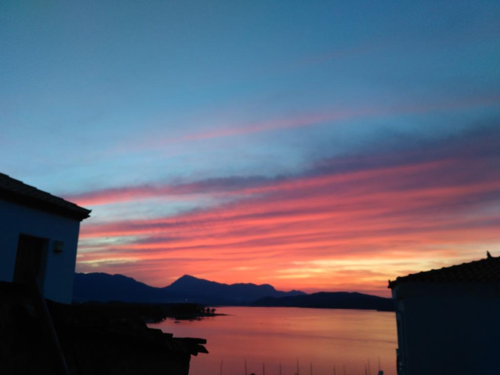Panoramic View Daire Poros Town Dış mekan fotoğraf